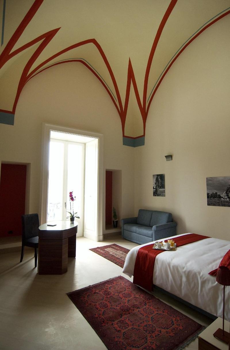 Alvino Suite And Breakfast Lecce Exterior photo